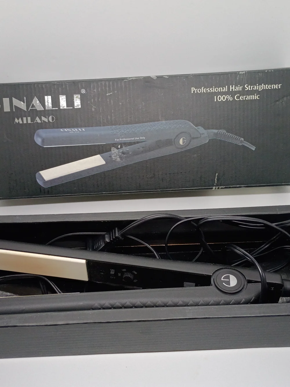 Professional Hair Straightener - Black/Gold